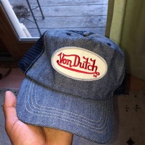Von Dutch hat